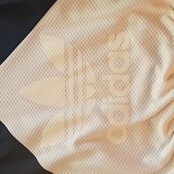 Adidas pullover - Picture 2 of 4